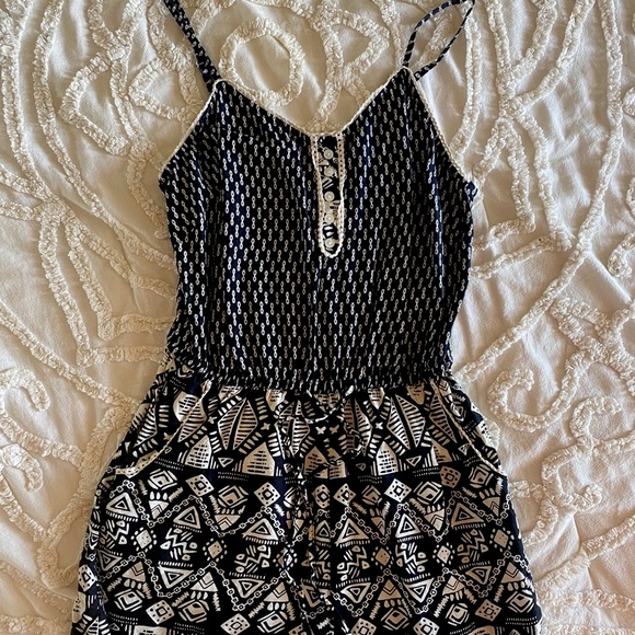 Boho Print Romper - Picture 2 of 9